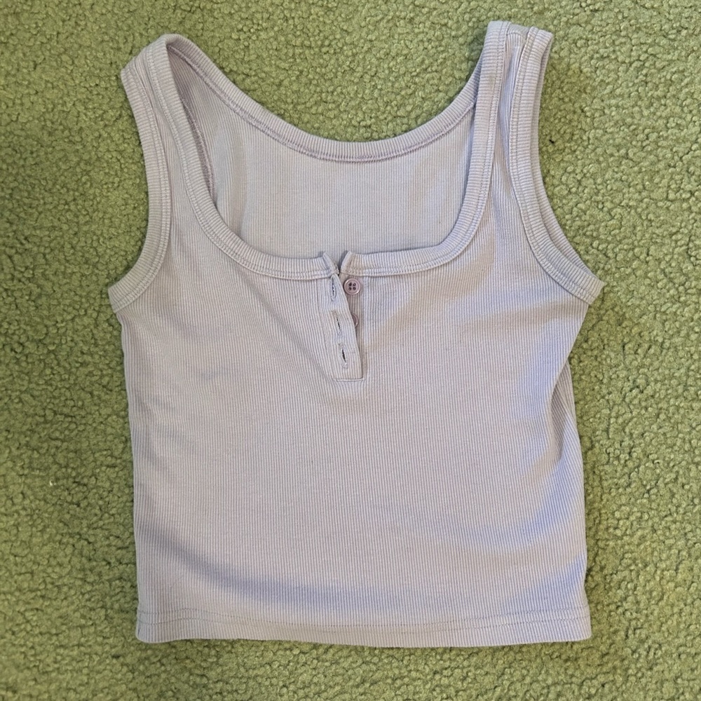 Size small purple top